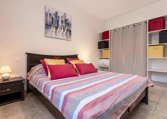 Muratello By Interhome Порто-Веккьо